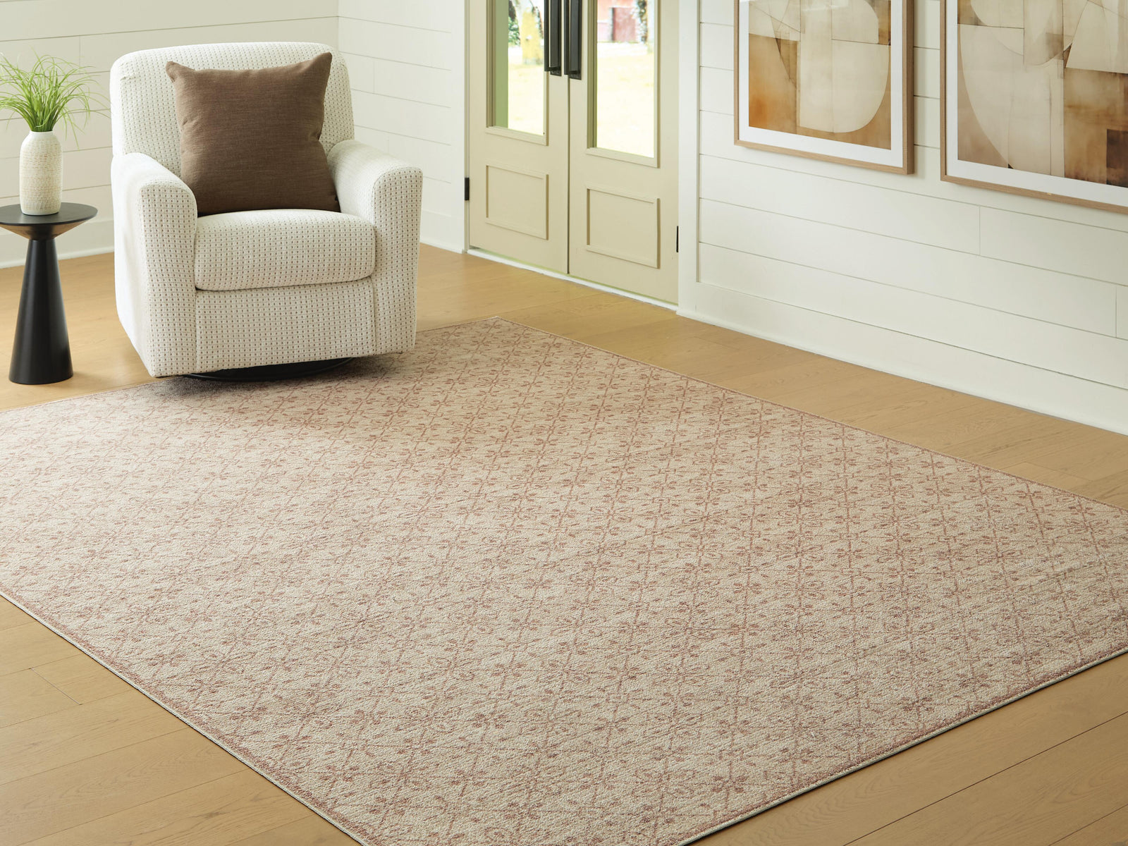 Lyamford Large Rug (R40850-SI) - Image 2