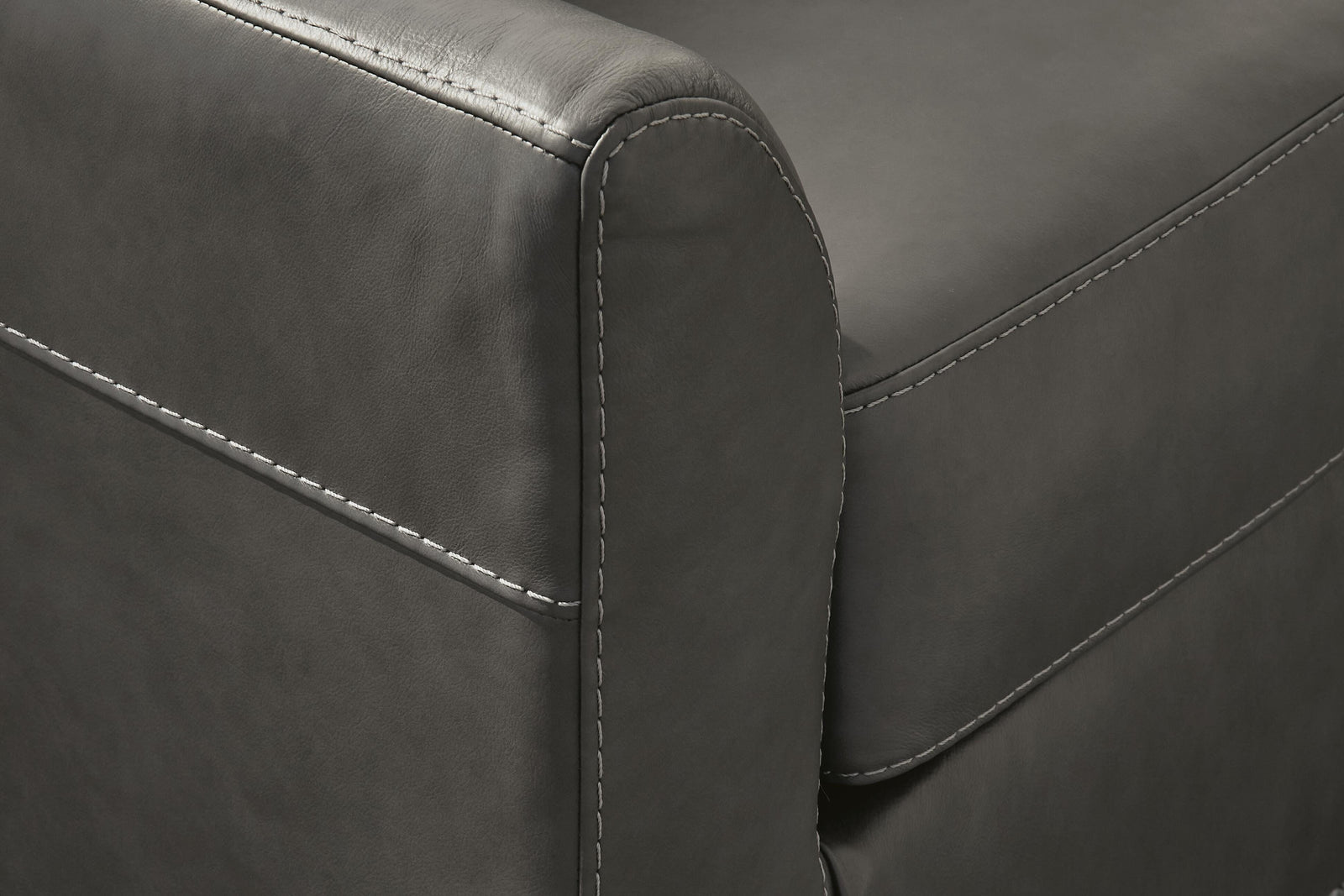 Valderno 2-Piece Sectional with Chaise (47804-SI) - Image 5