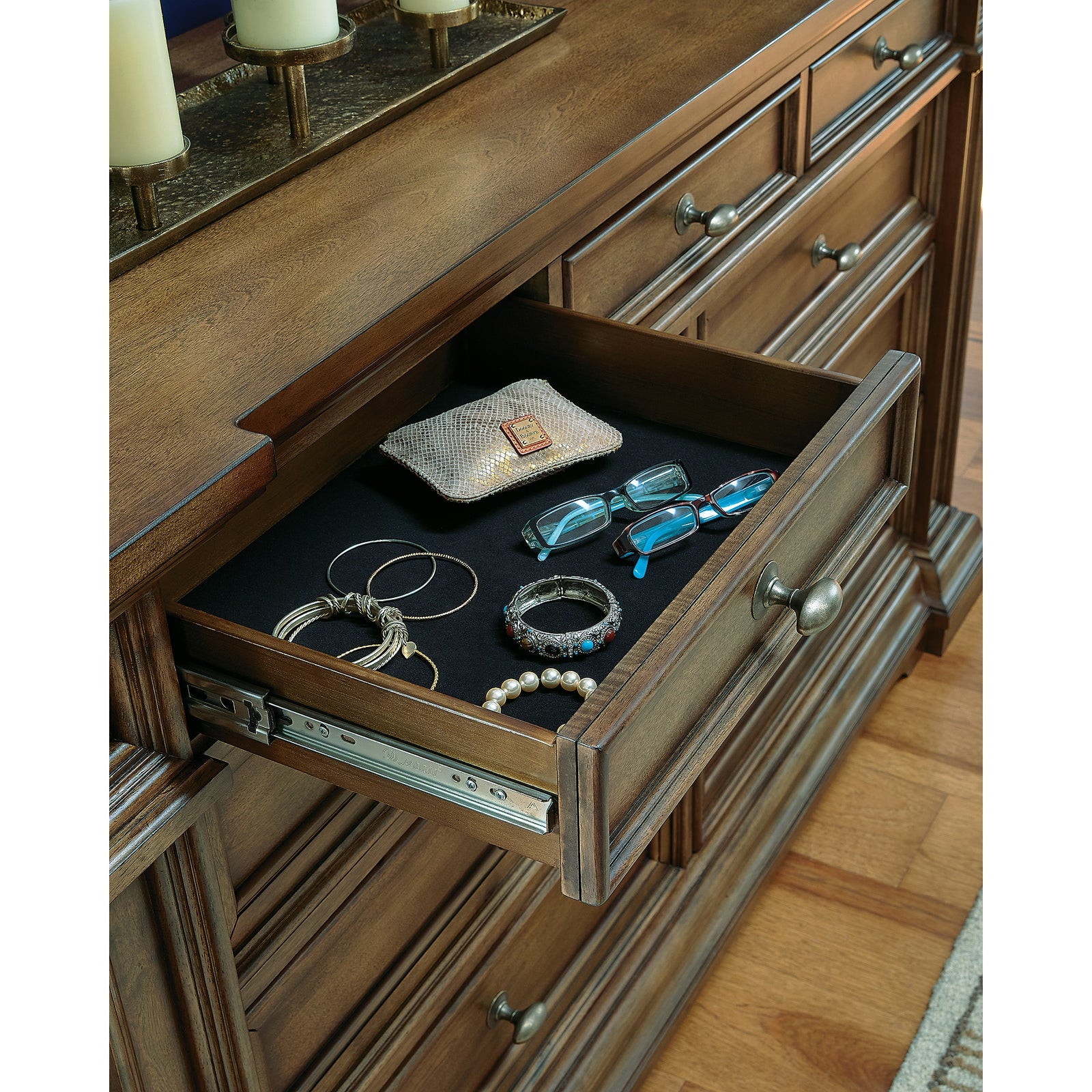 Frantanna Dresser and Mirror (PCB949-SI) - Image 5