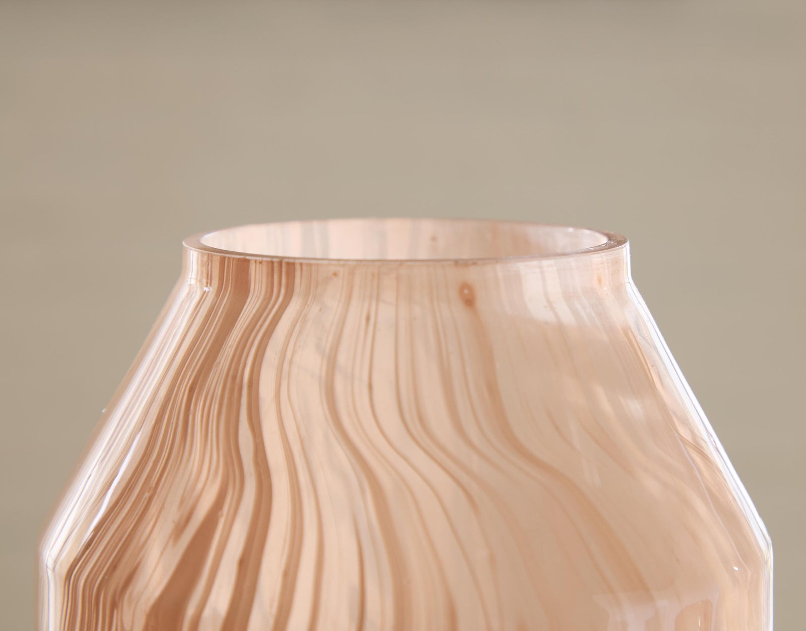 Dushby Vase (A2000729-SI) - Image 4