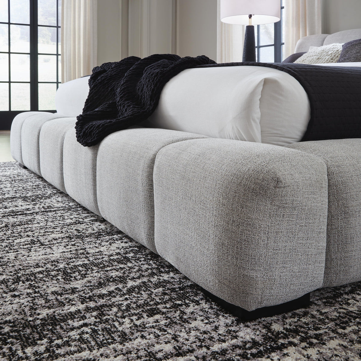 Grendusk California King Upholstered Bed (PCB584-SI) - Image 8