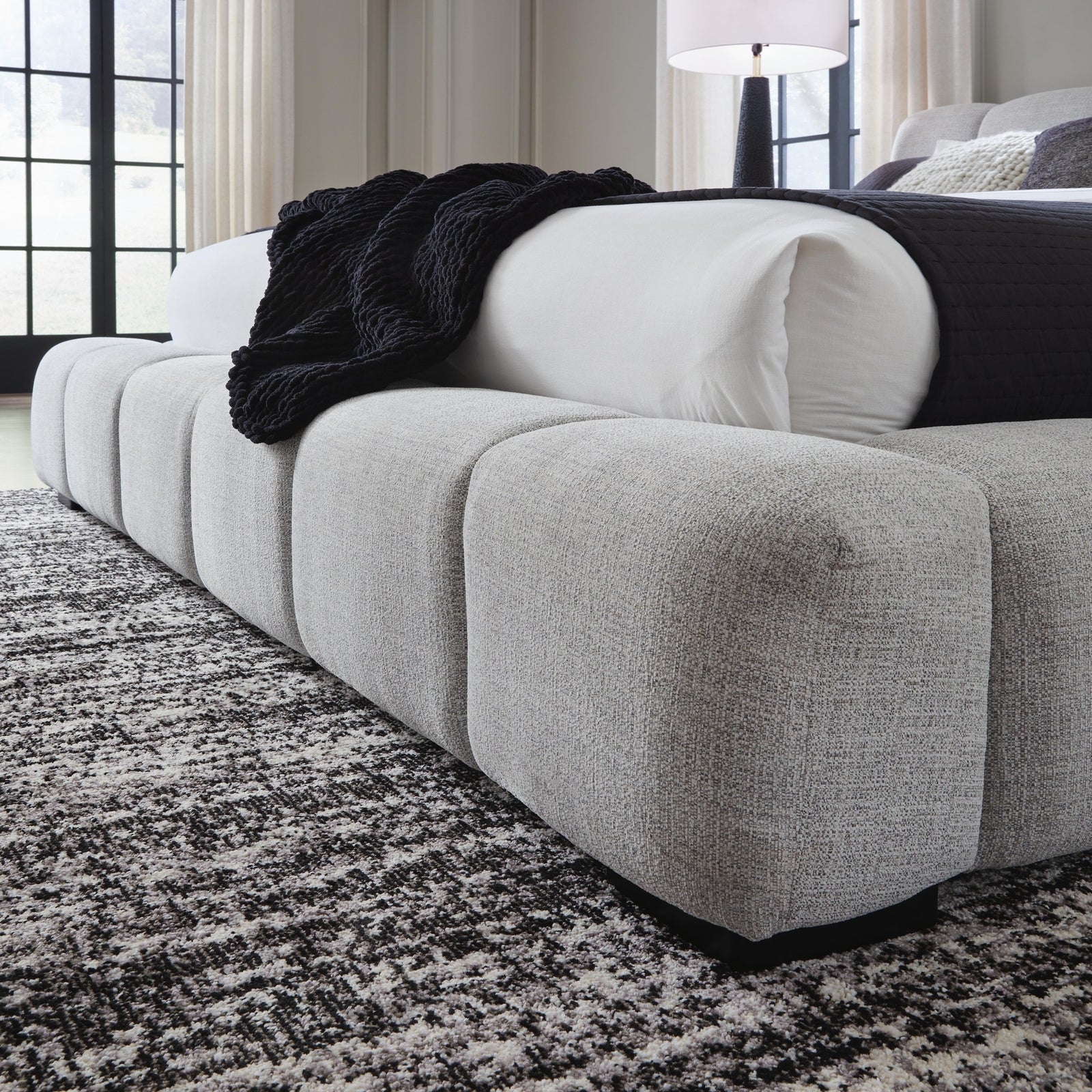 Grendusk California King Upholstered Bed (PCB584-SI) - Image 8