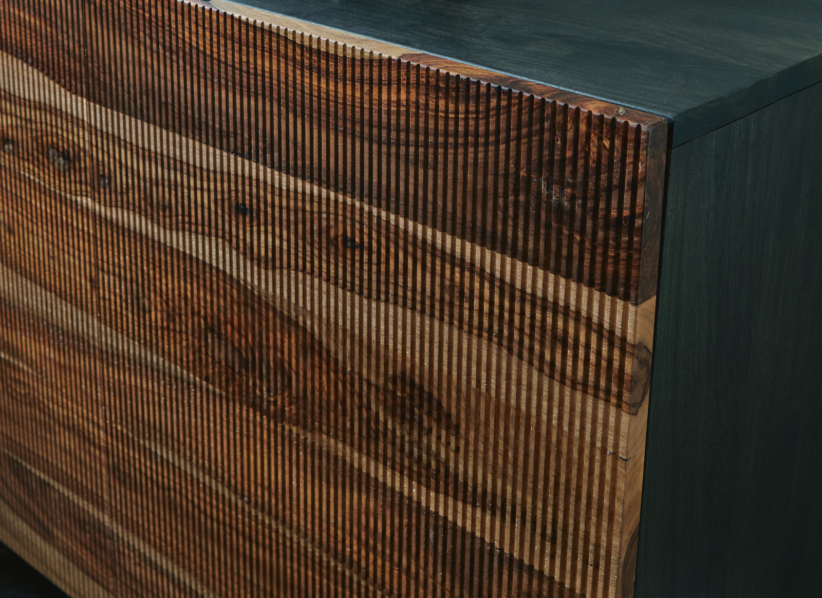 Darrey Accent Cabinet (A4000580-SI) - Image 7