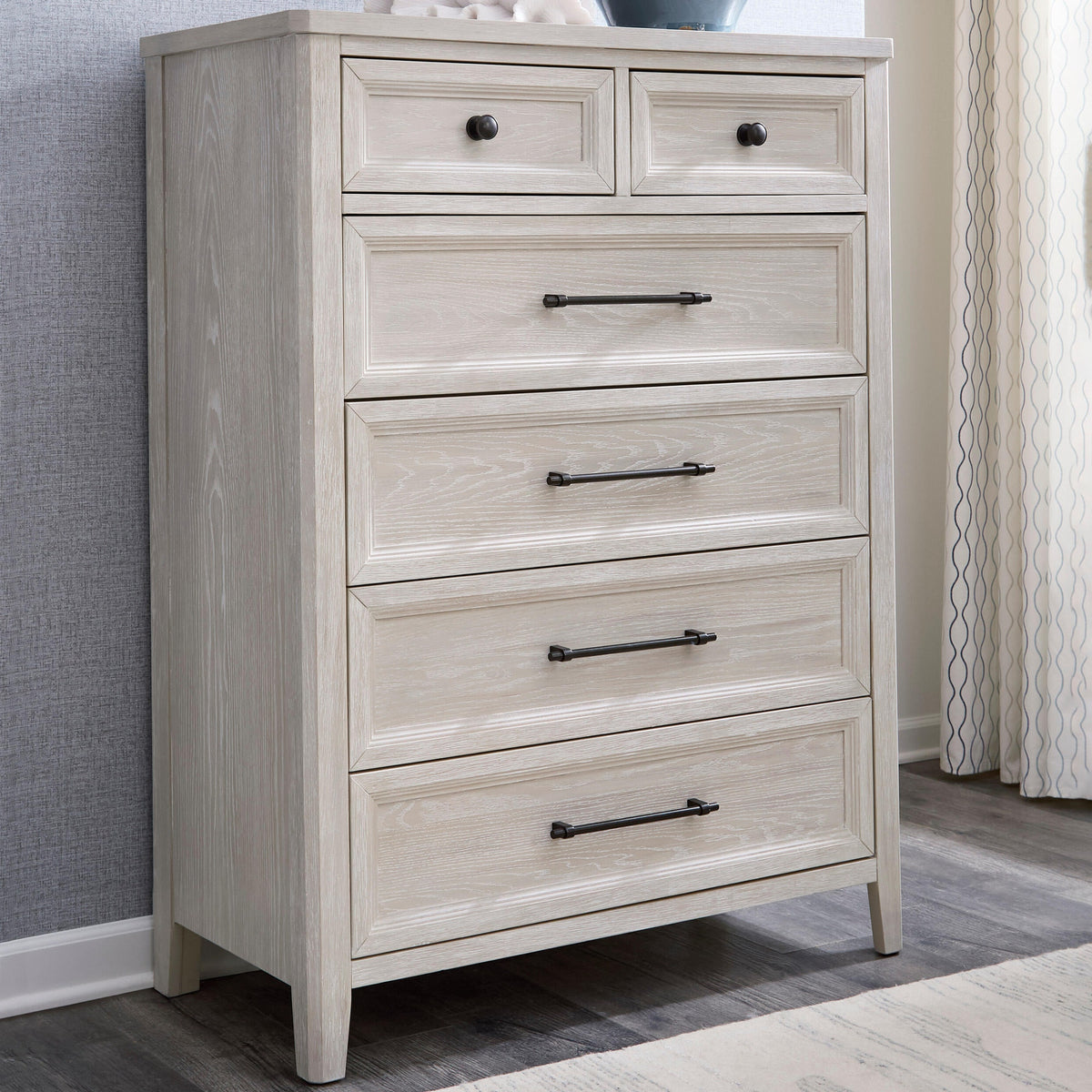 Darbonton Chest of Drawers (PCB853-SI) - Image 4