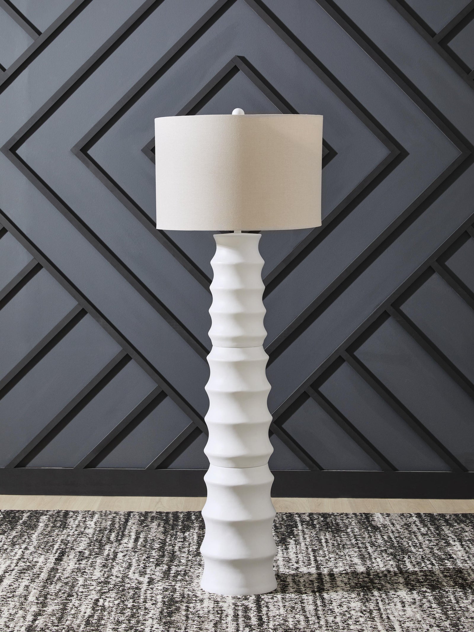 Veraleigh Floor Lamp (L235851-SI) - Image 2