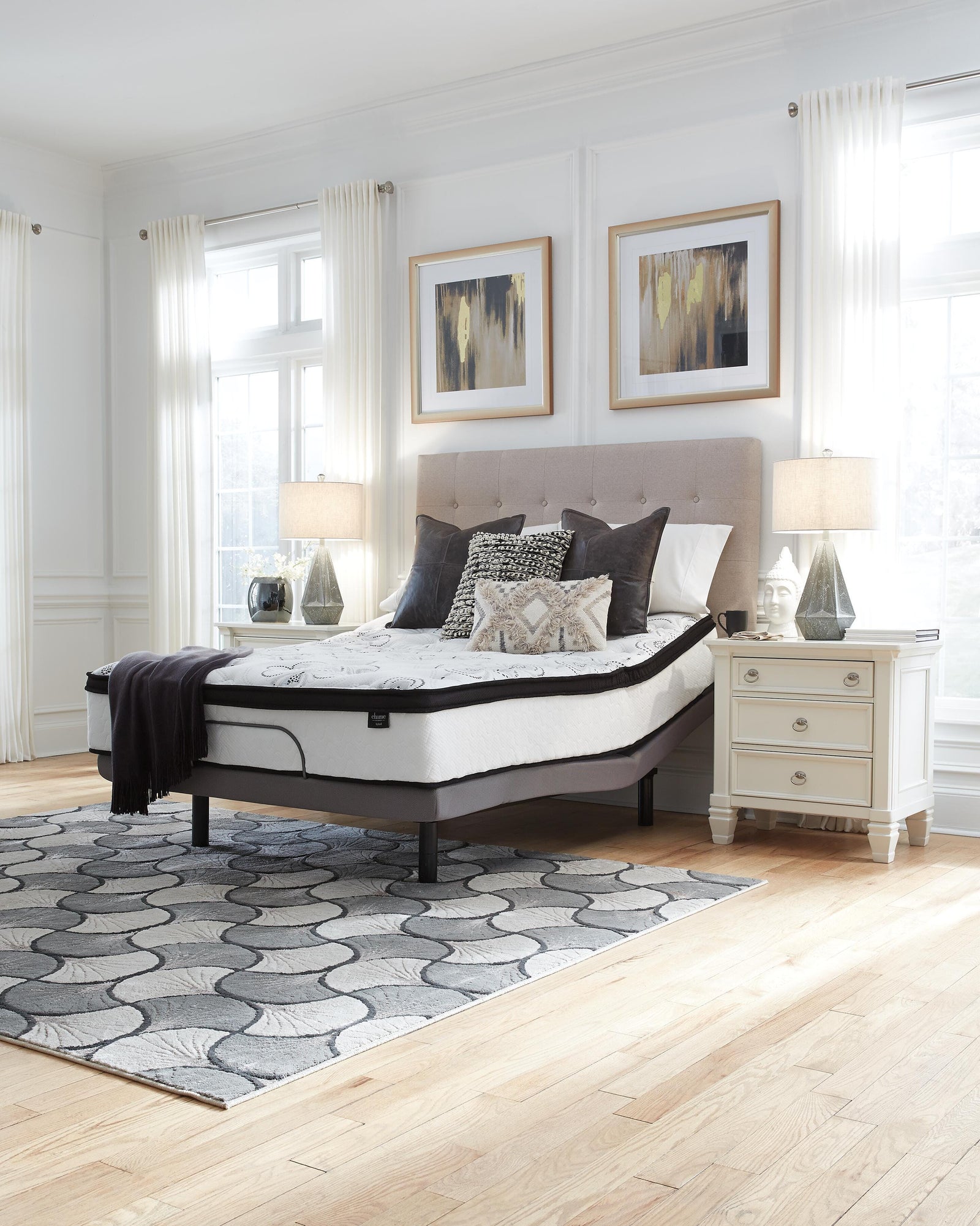 Chime 12 Inch Hybrid King Mattress in a Box (M697-SI) - Image 11