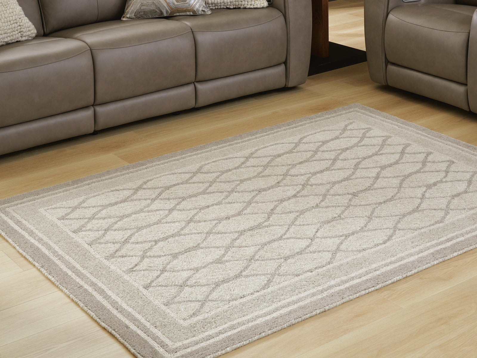 Wimney Medium Rug (R40728-SI) - Image 2