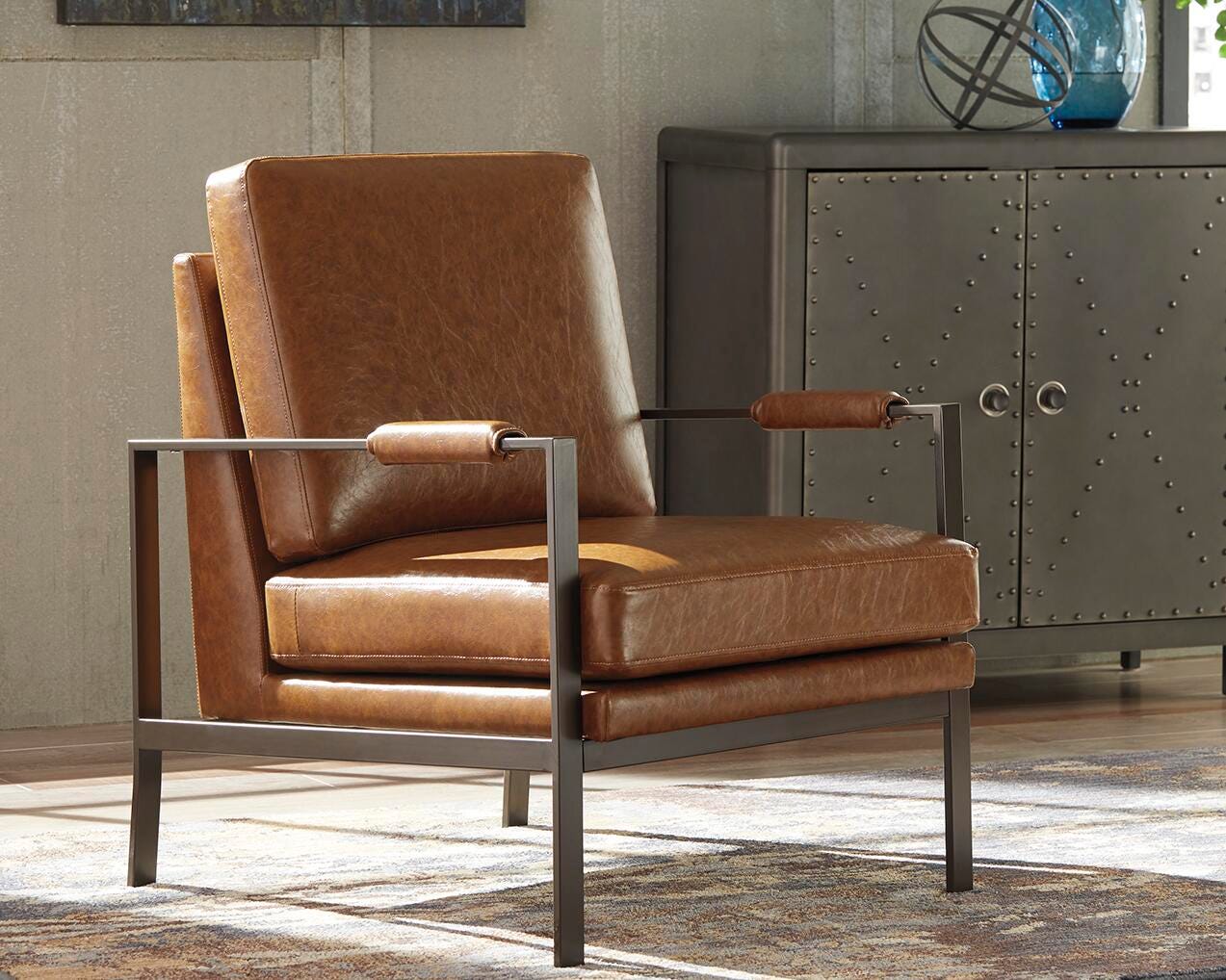 Peacemaker Accent Chair (A3000029-SI) - Image 2