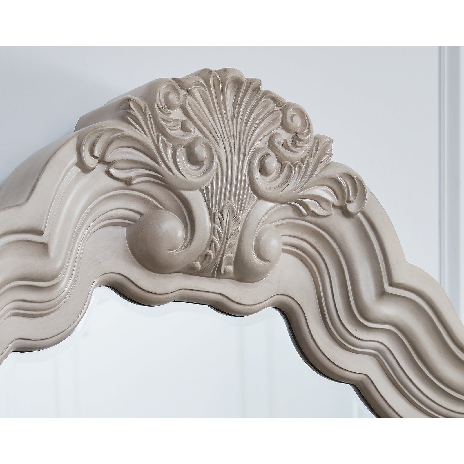 Bruchandi Dresser and Mirror (PCB948-SI) - Image 4