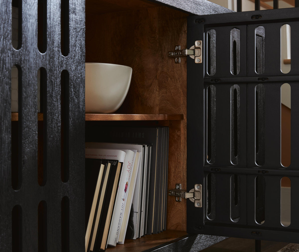 Vallisburg Accent Cabinet (A4000644-SI) - Image 8