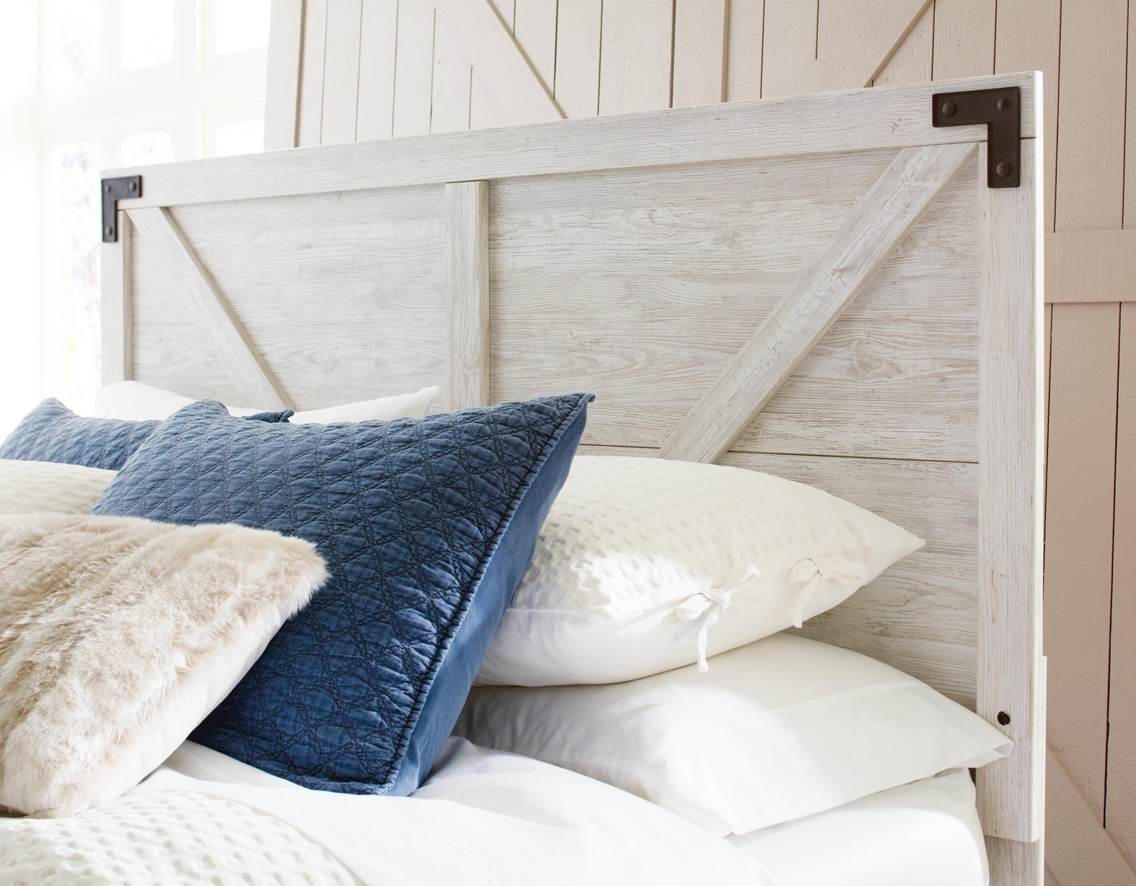 Shawburn Crossbuck Panel Headboard - Whitewash  (EB4121-SI) - Image 4