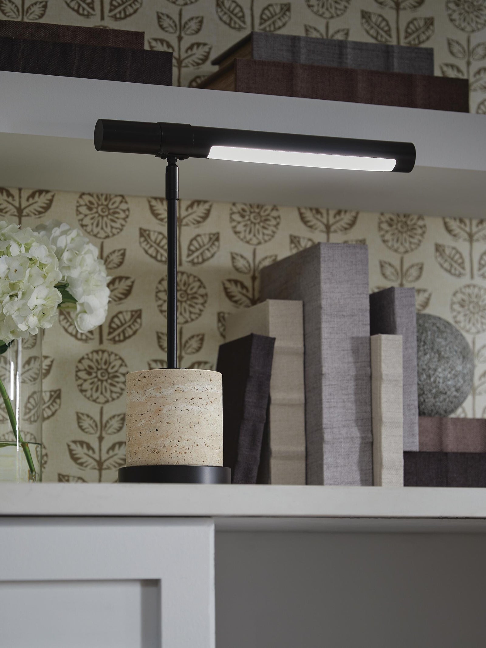 Vinmour Desk Lamp (L734402-SI) - Image 2