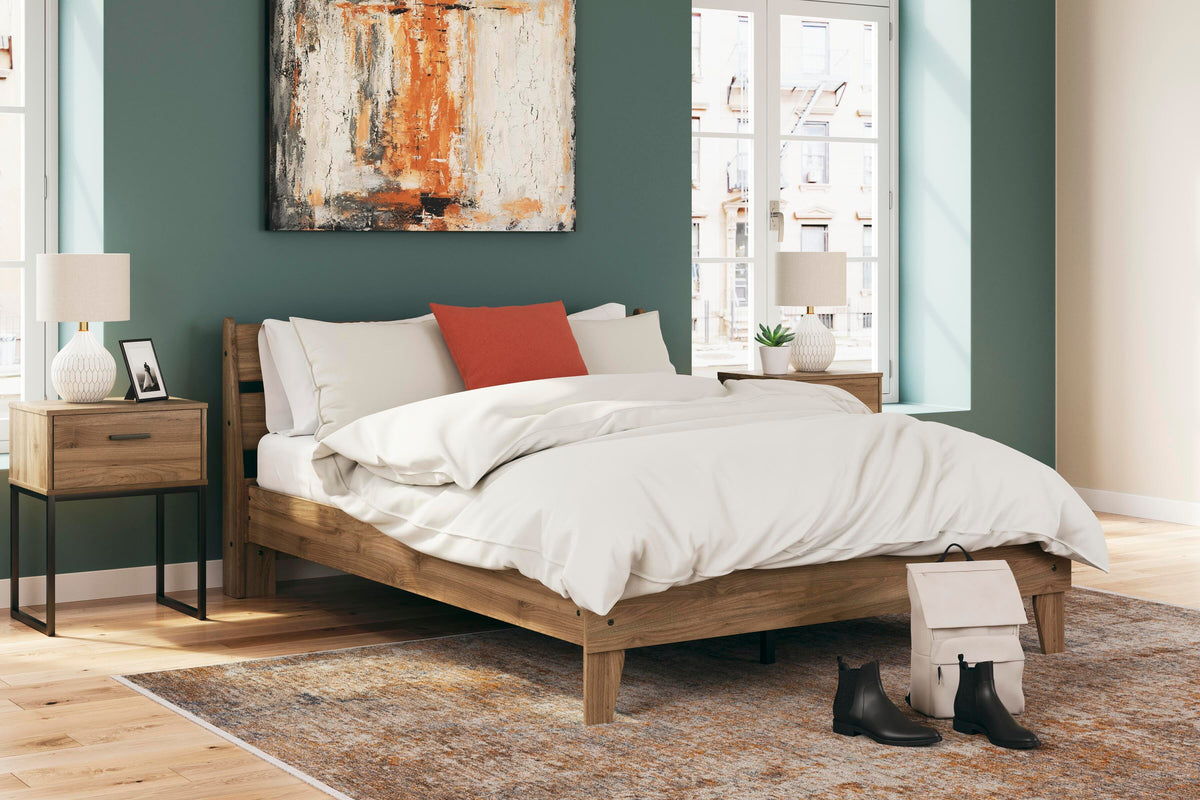 Deanlow Platform Panel Bed - Honey  (EB1866-SI) - Image 8