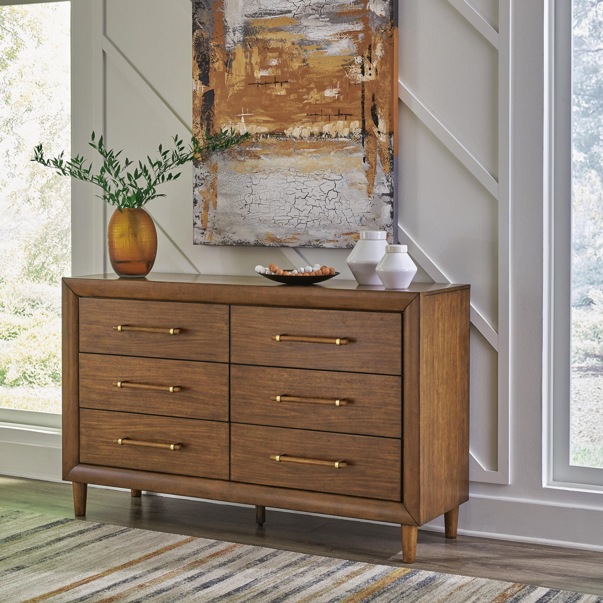 Lyncott Dresser - Brown  (B615-SI) - Image 5