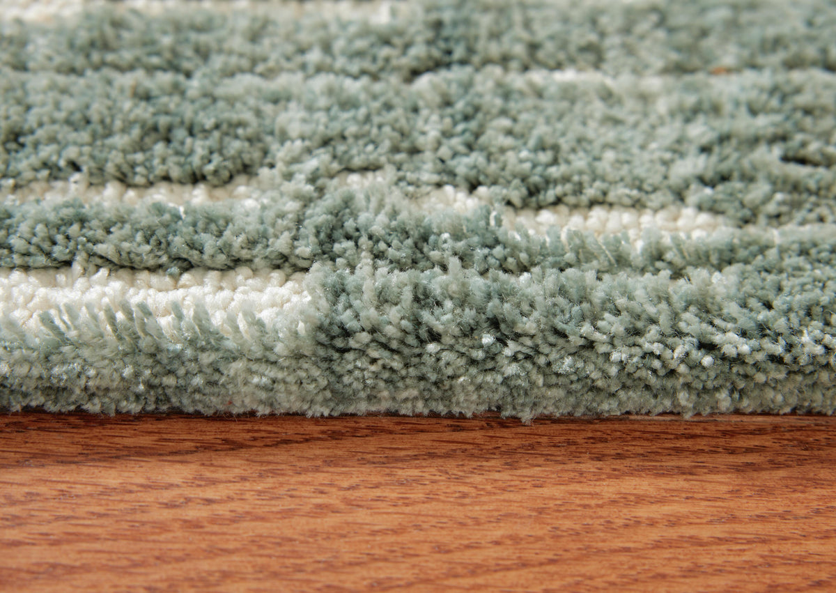 Cayworth 8 x 10 Rug (R40709-SI) - Image 3