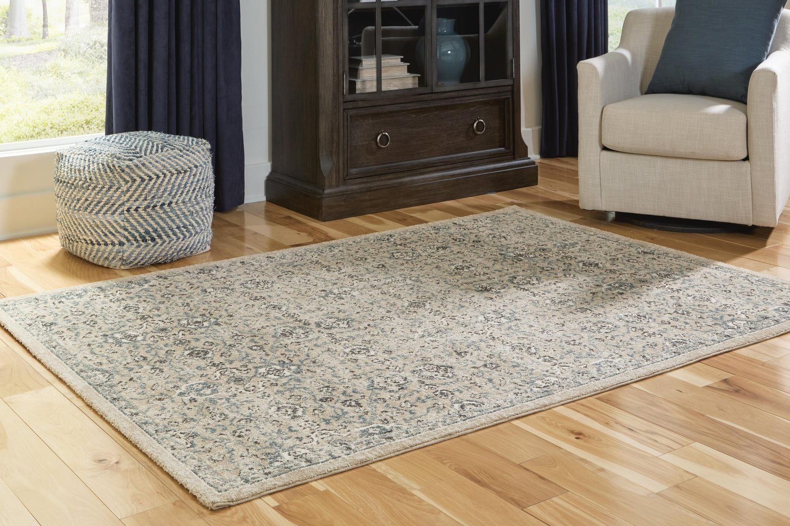 Jessmen Large Rug (R40875-SI) - Image 3