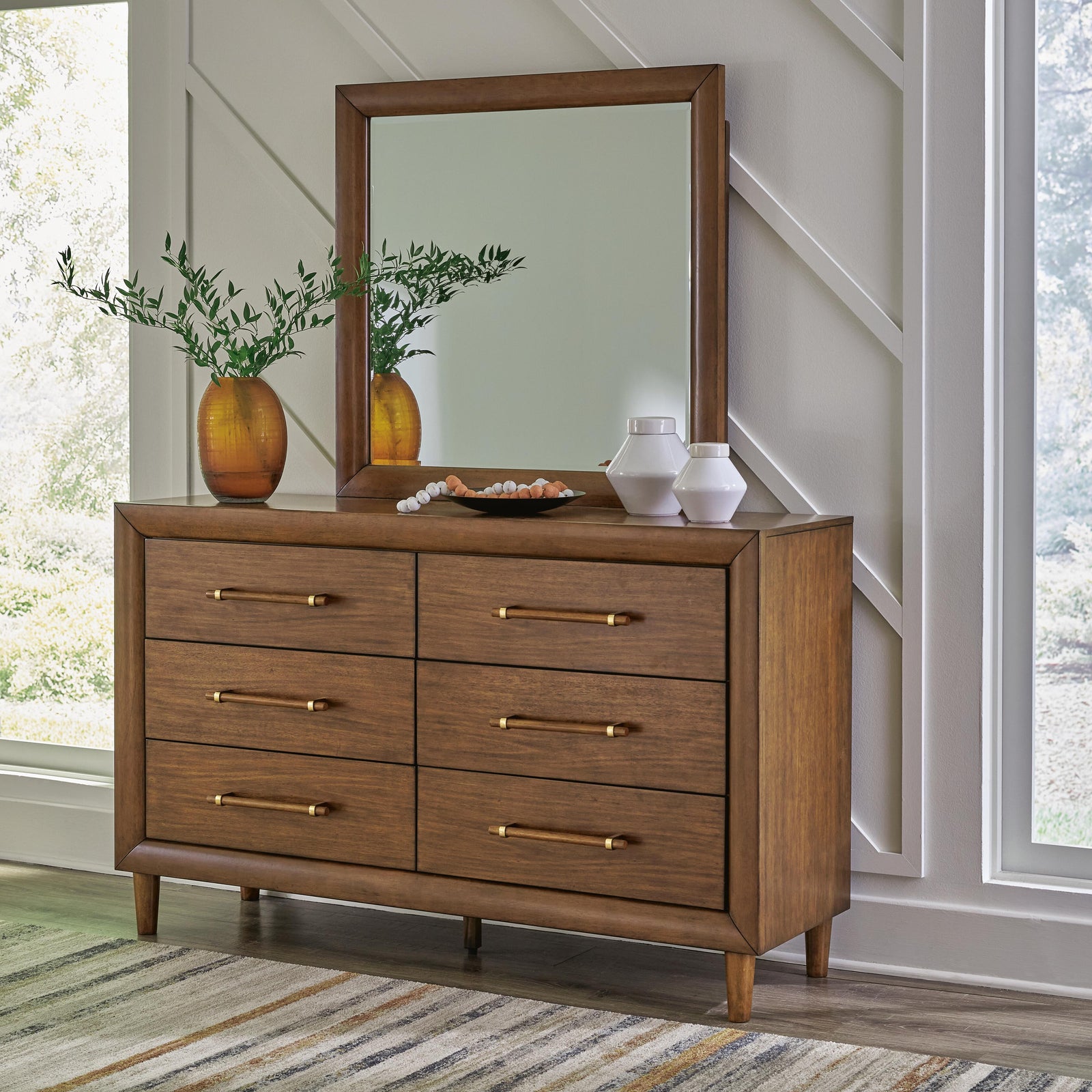 Lyncott Dresser and Mirror - Brown  (B615-SI) - Image 4