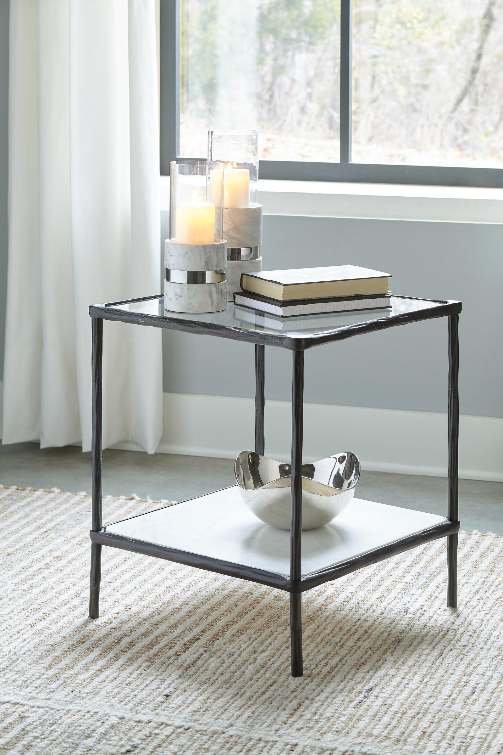 Ryandale Accent Table (A4000462-SI) - Image 3