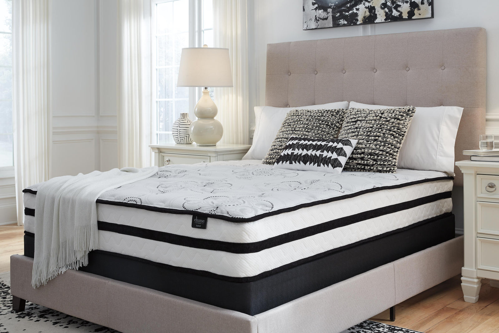Chime 10 Inch Hybrid Queen Mattress in a Box (M696-SI) - Image 11