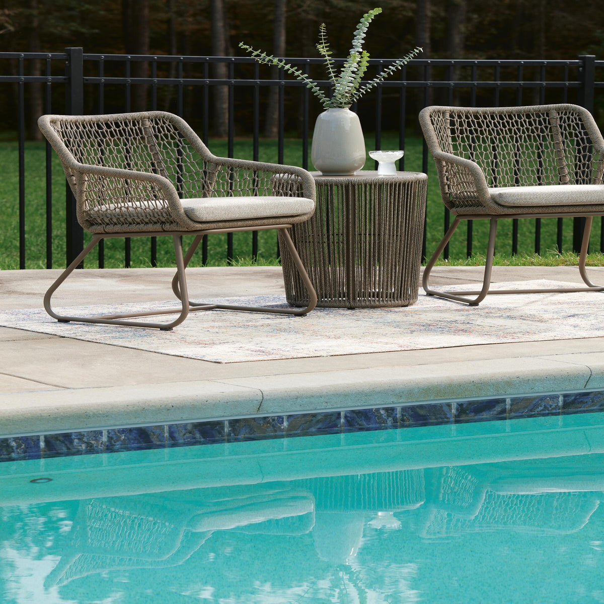 Majors Beach Outdoor Table and 2 Chairs (PCP321-SI) - Image 11