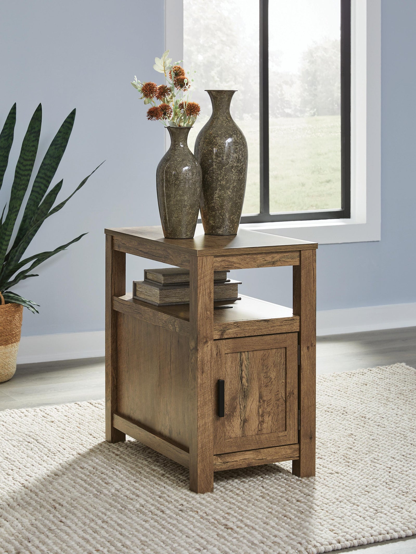Fendenmore Chairside End Table - Brown  (T190-SI) - Image 2