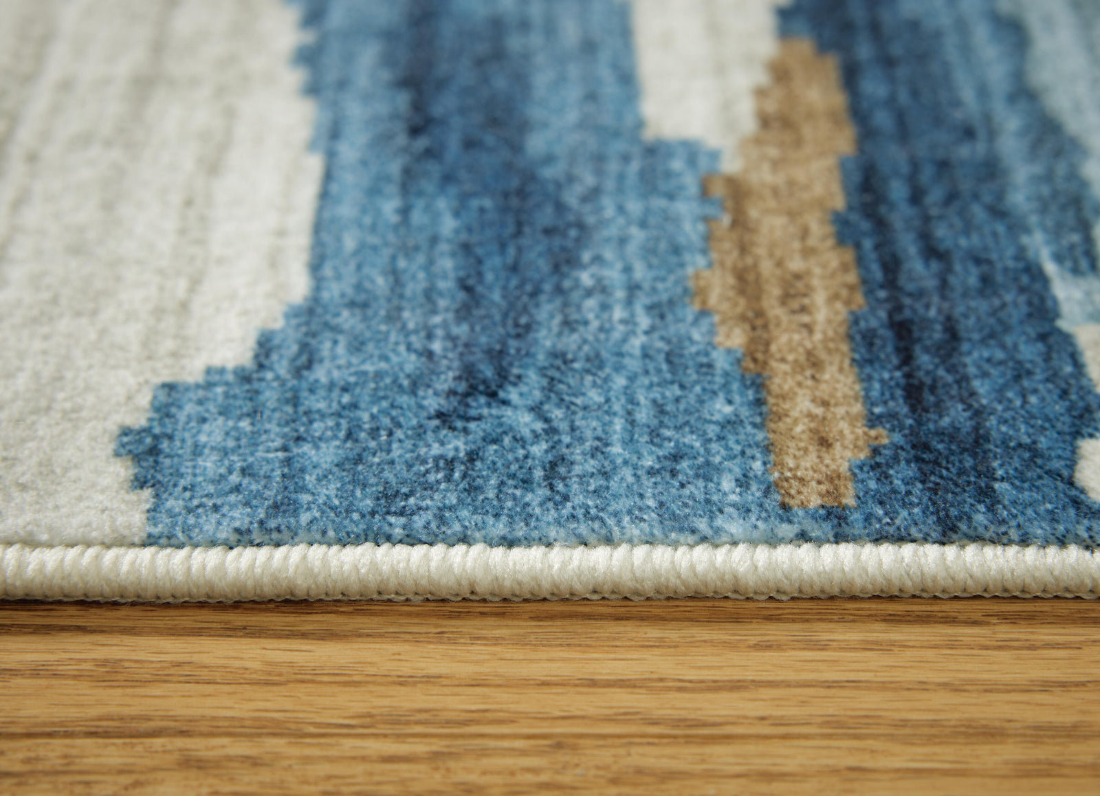 Vinlett 8 x 10 Washable Rug (R40704-SI) - Image 3