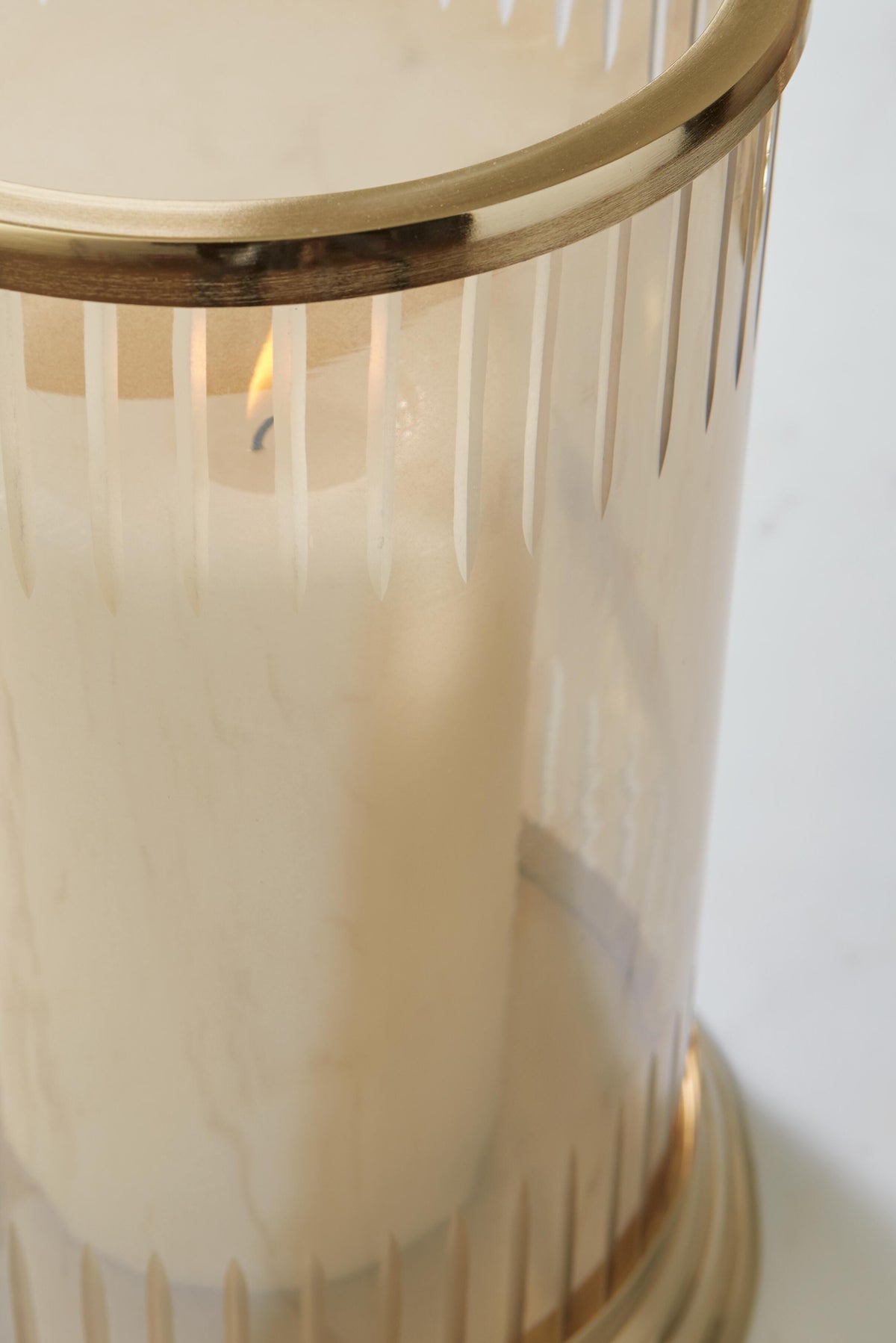 Aavinson Candle Holder (A2000688-SI) - Image 3