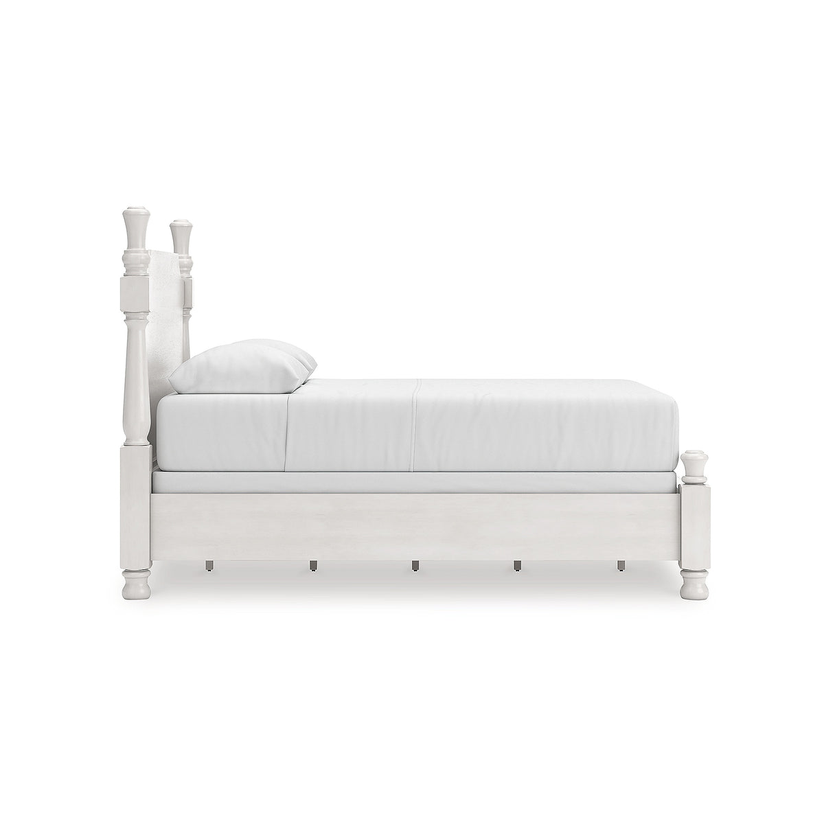 Rowlenstown Queen Poster Bed, Dresser and Mirror (PCB823-SI) - Image 11