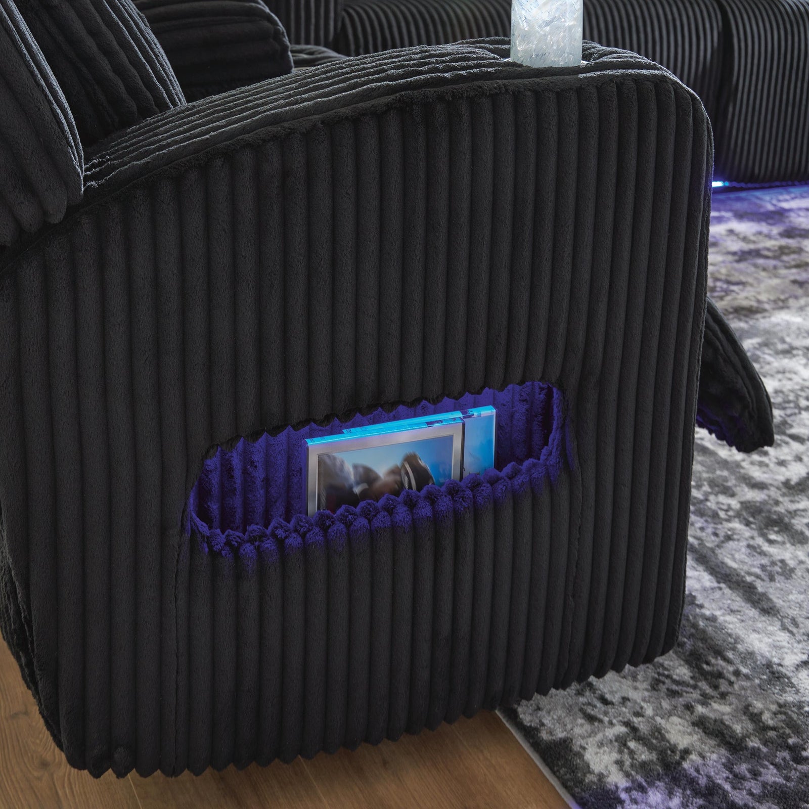Belvarrow Power Reclining Loveseat with Console (PC64202-SI) - Image 21