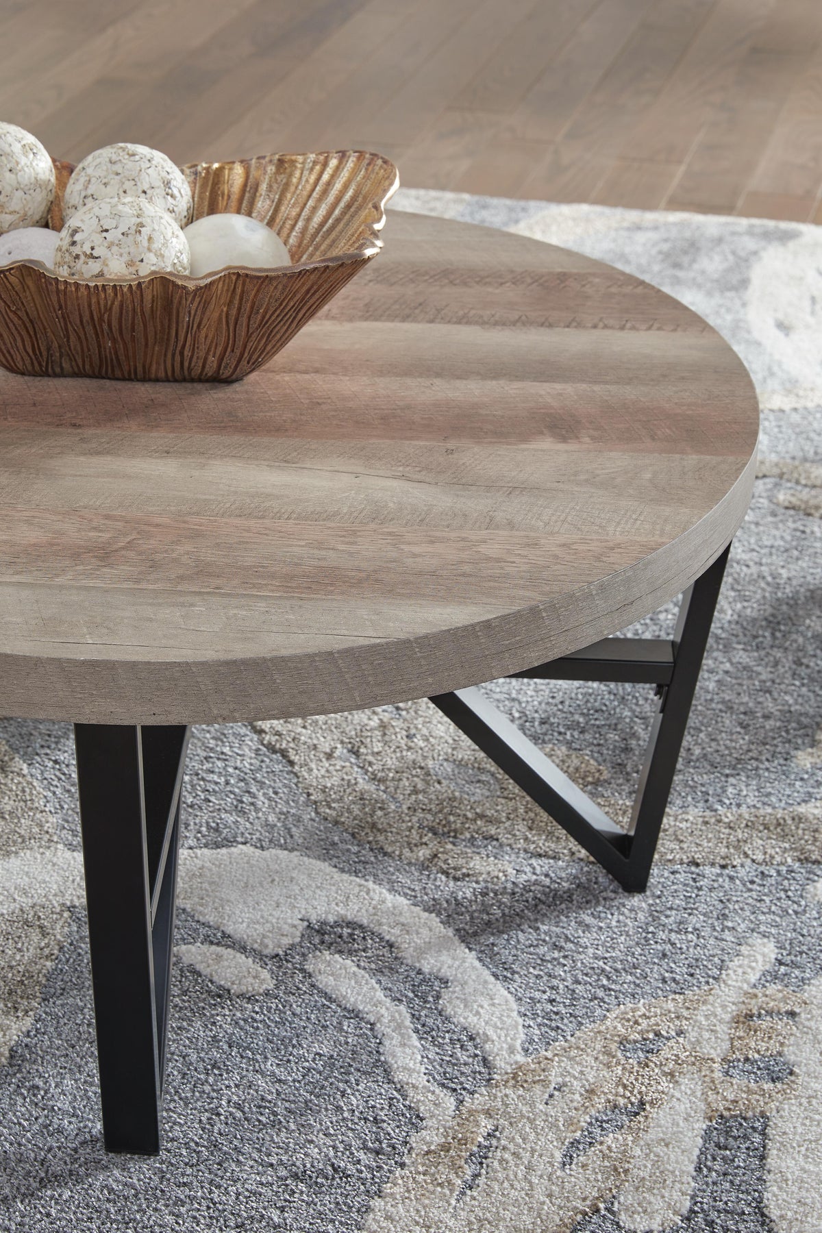 Deanlee Table (Set of 3) - Grayish Brown/Black  (T235-SI) - Image 4