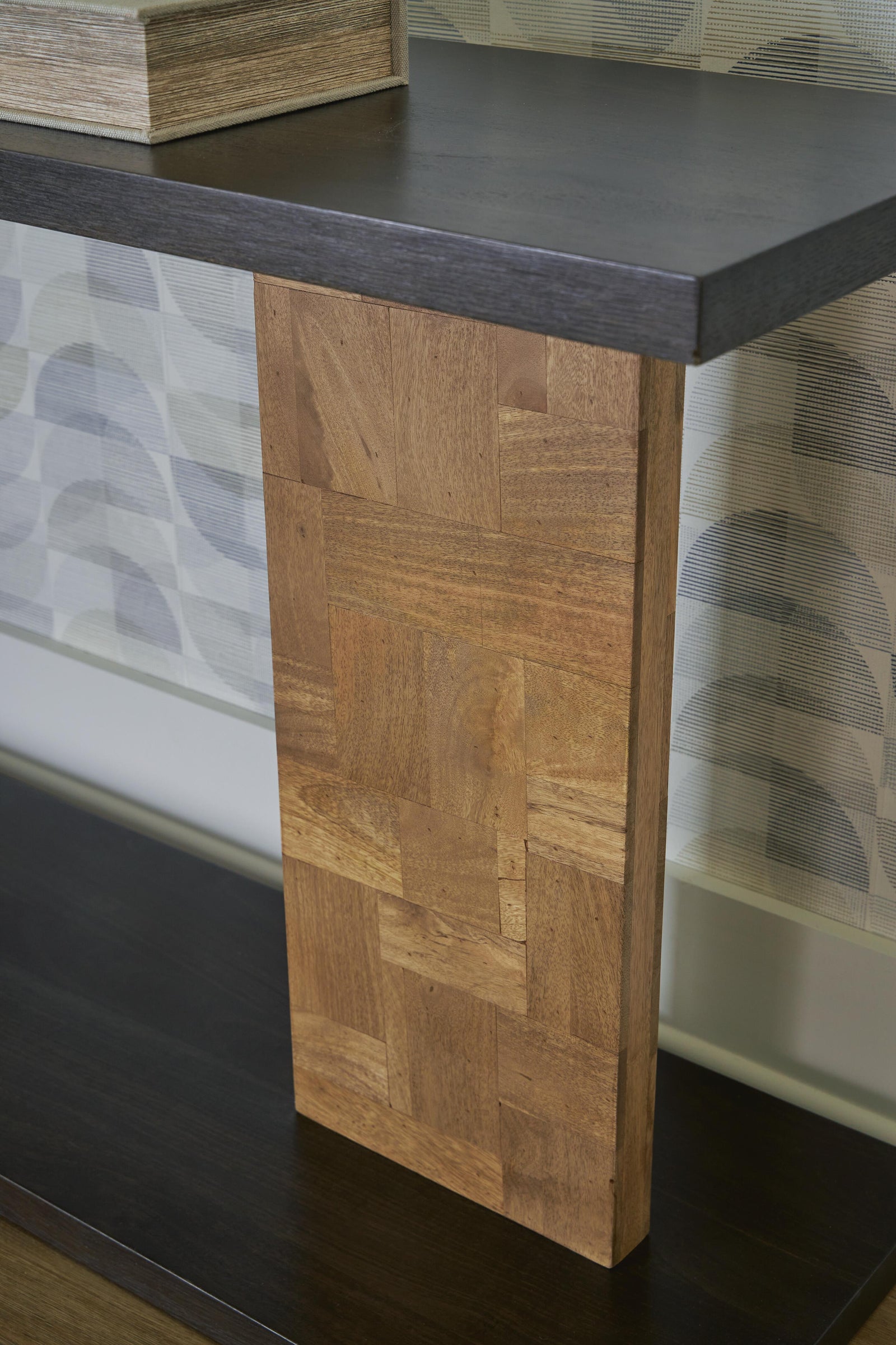 Camlett Console Sofa Table (A4000594-SI) - Image 6
