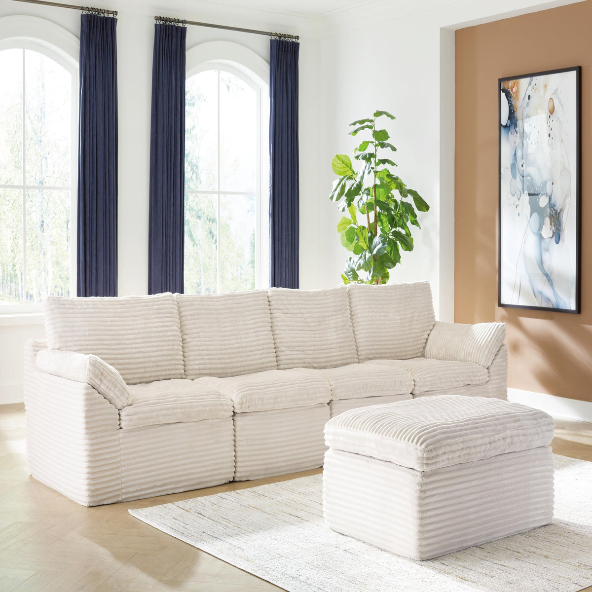 Fannin 4-Piece Sectional with Ottoman (PC84304-SI) - Image 3