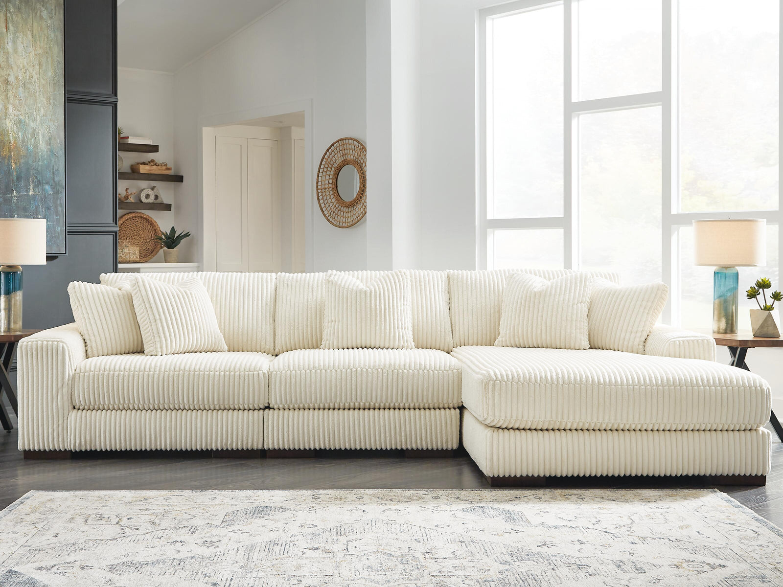 Lindyn 3-Piece Sectional with Chaise (21104-SI) - Image 2