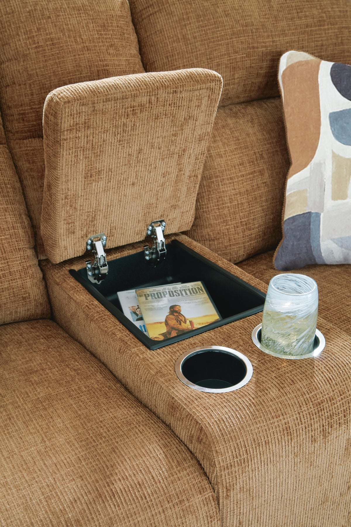 Kanlow Reclining Loveseat with Console (38605-SI) - Image 22