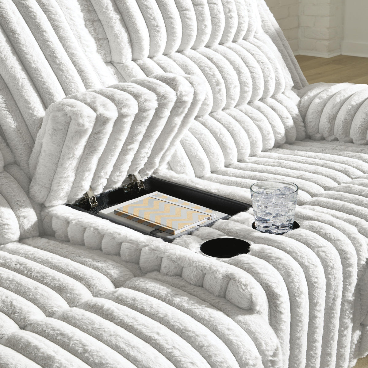 Rhines Falls Power Reclining Sofa with Drop Down Table (PC42804-SI) - Image 20