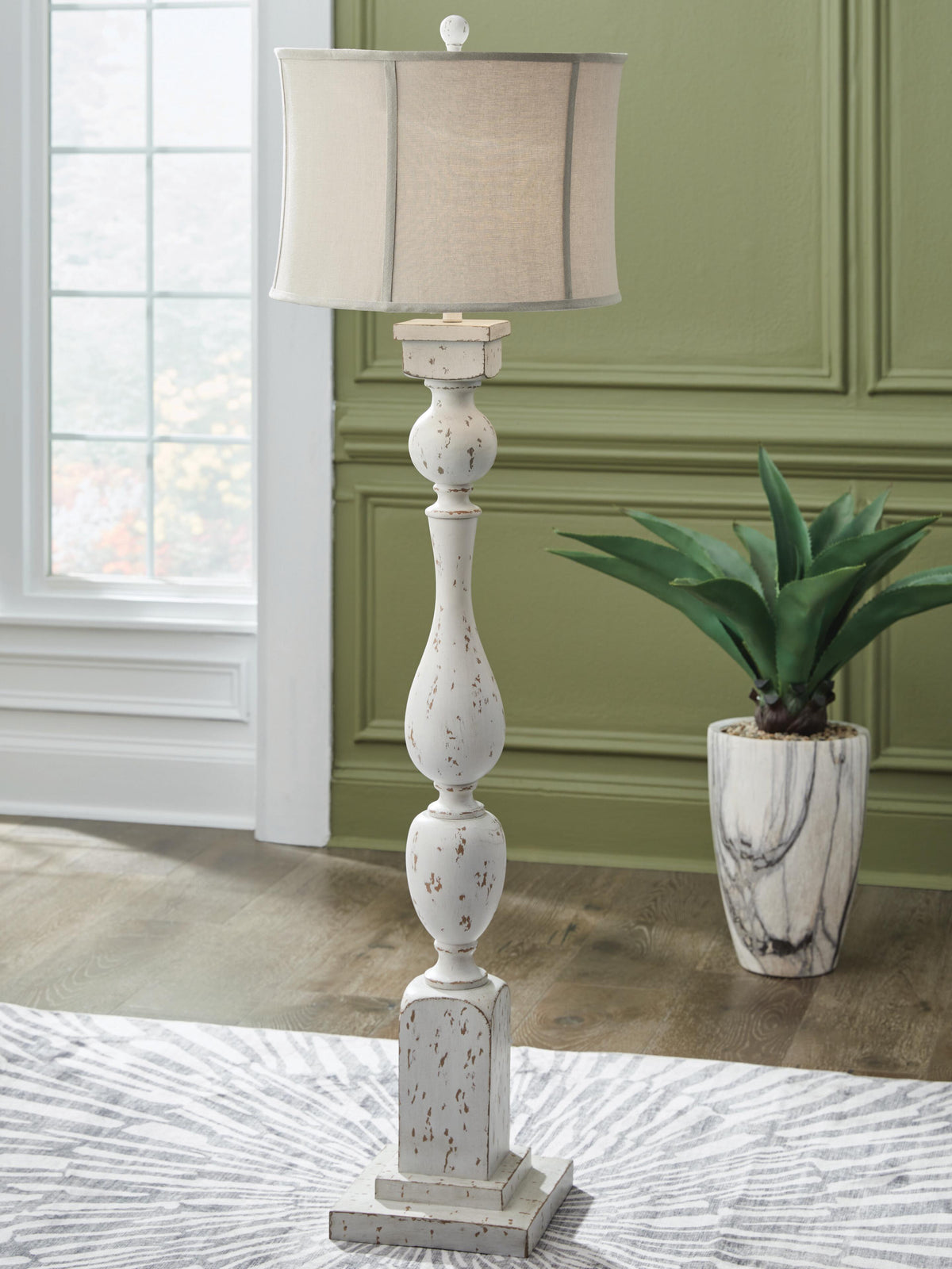 Madsbrook Floor Lamp (L235921-SI) - Image 2