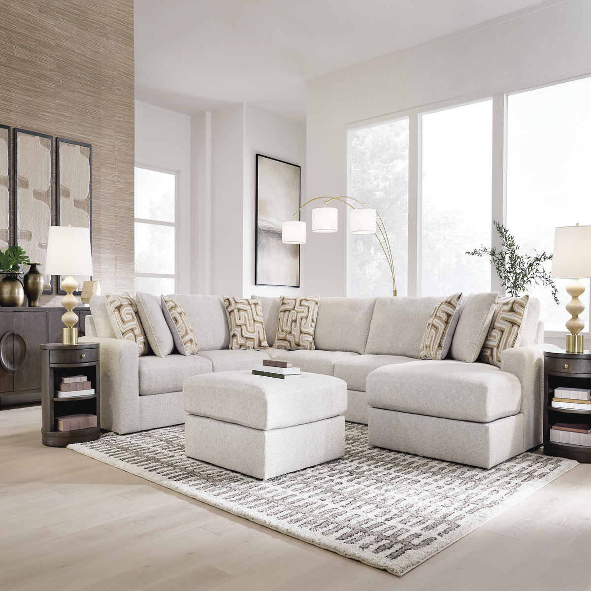 Kestrie Super Chaise (PC68706-SI)