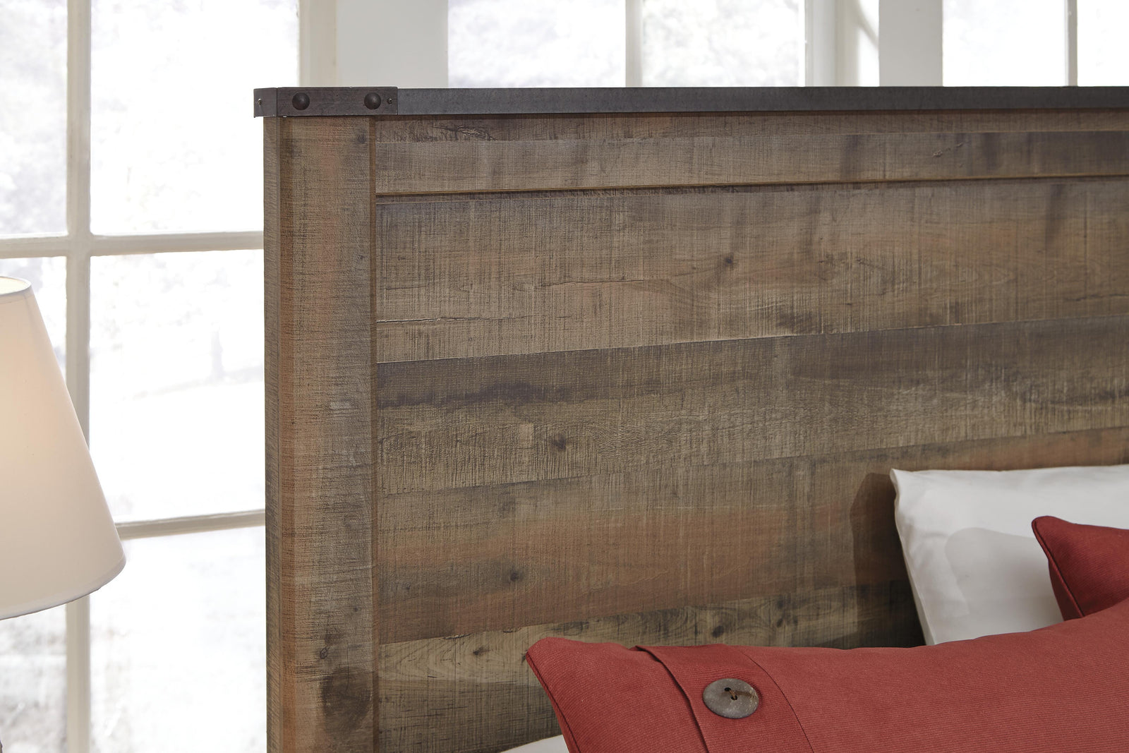 Trinell Panel Bed with 1 Large Storage Drawer (Youth) - Brown  (B446-SI) - Image 5