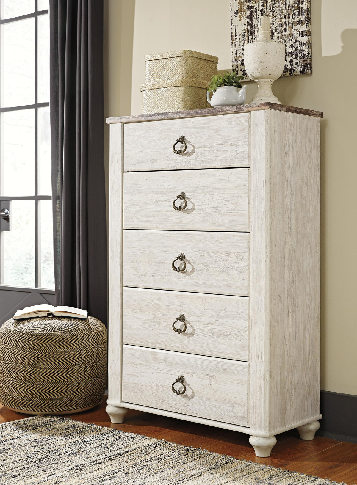 Willowton Chest of Drawers - Whitewash  (B267-SI) - Image 4
