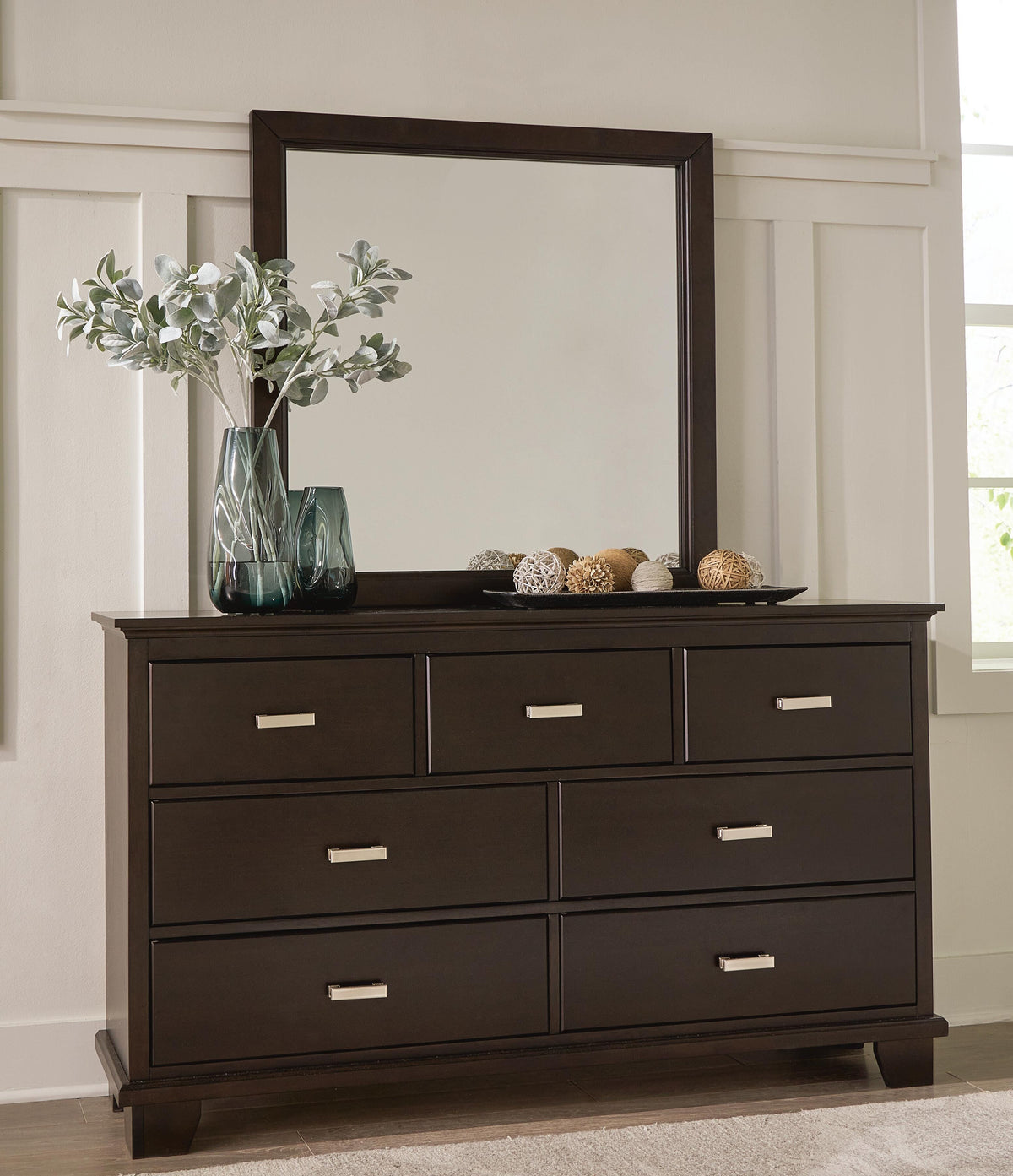 Covetown Panel Bed, Dresser and Mirror - Dark Brown  (B441-SI) - Image 9