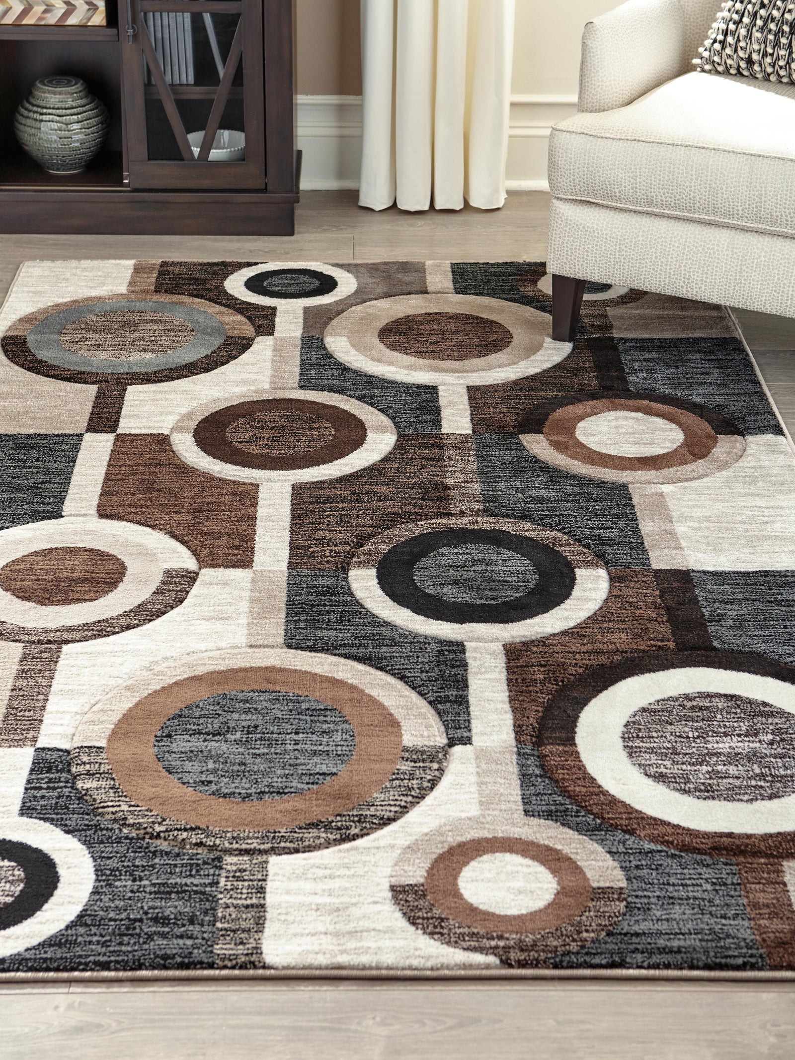 Guintte 82 x 96 Rug (R403971-SI) - Image 2