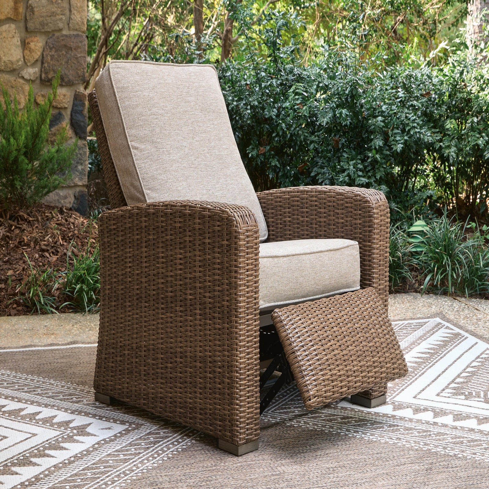 Laguna Heights Outdoor Fire Pit Table (PCP790-SI) - Image 18