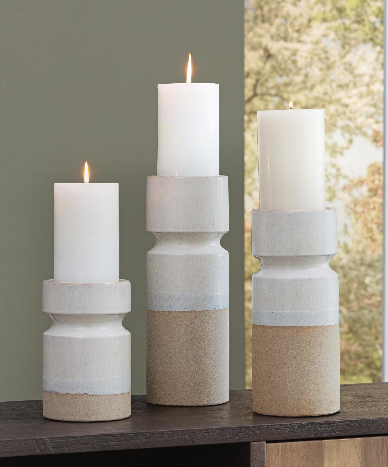 Hurston Candle Holder (Set of 3) (A2000583-SI) - Image 3