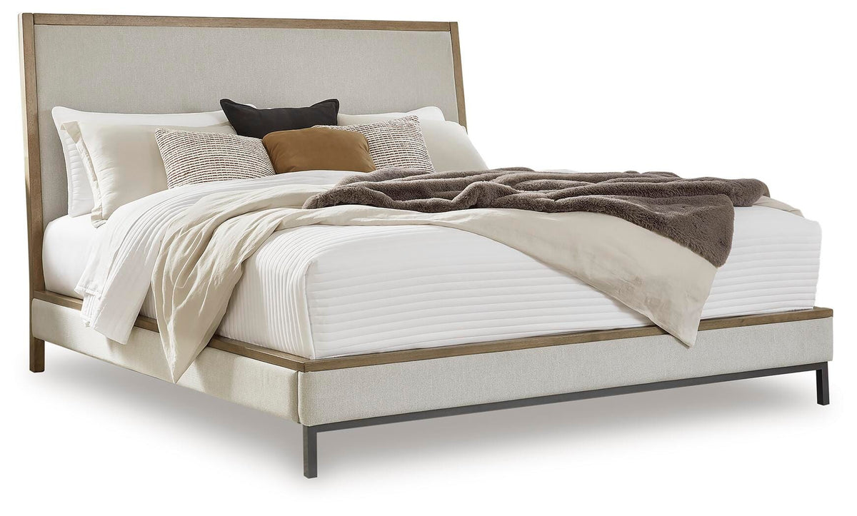 Tomtyn Upholstered Bed - Light Brown  (B622-SI)