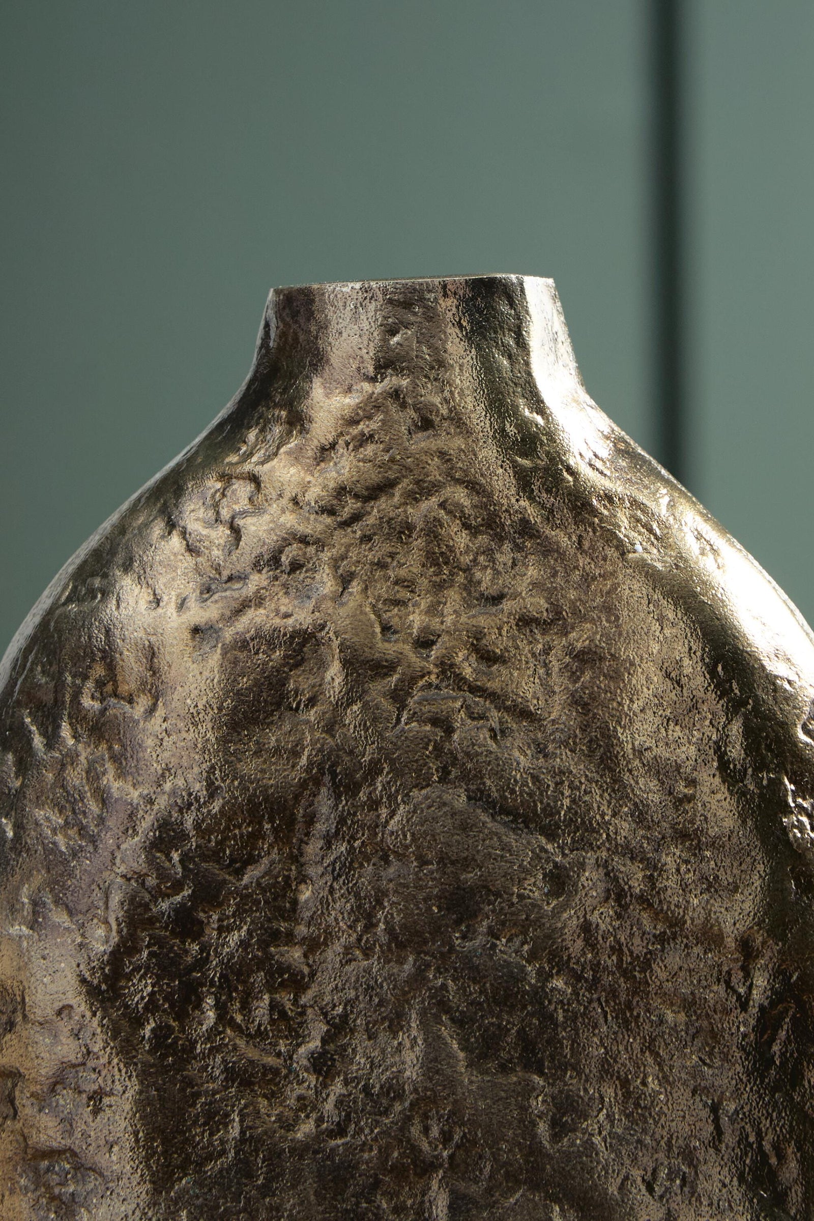 Wallmond Vase (A2000821-SI) - Image 4