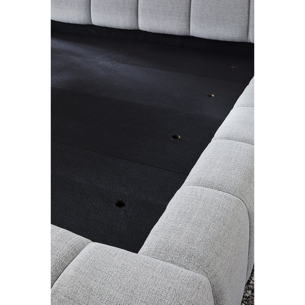 Grendusk California King Upholstered Bed (PCB584-SI) - Image 9
