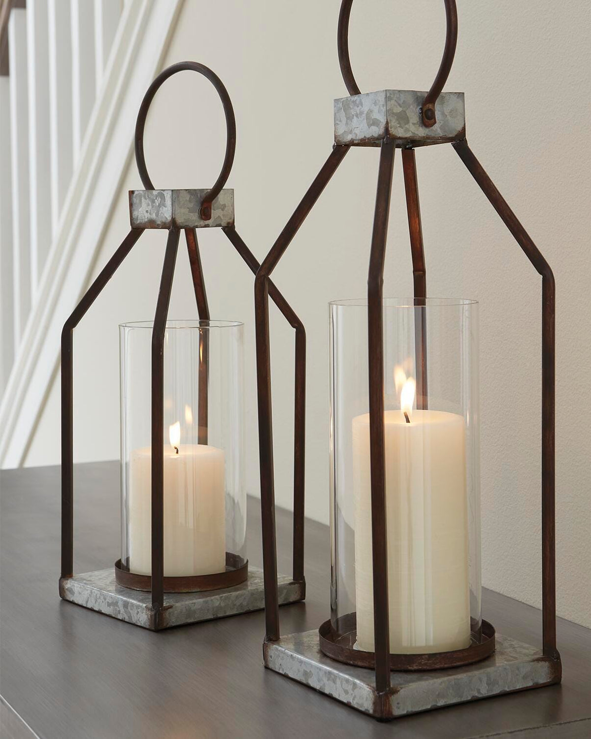 Diedrick Lantern (Set of 2) (A2000346-SI) - Image 2