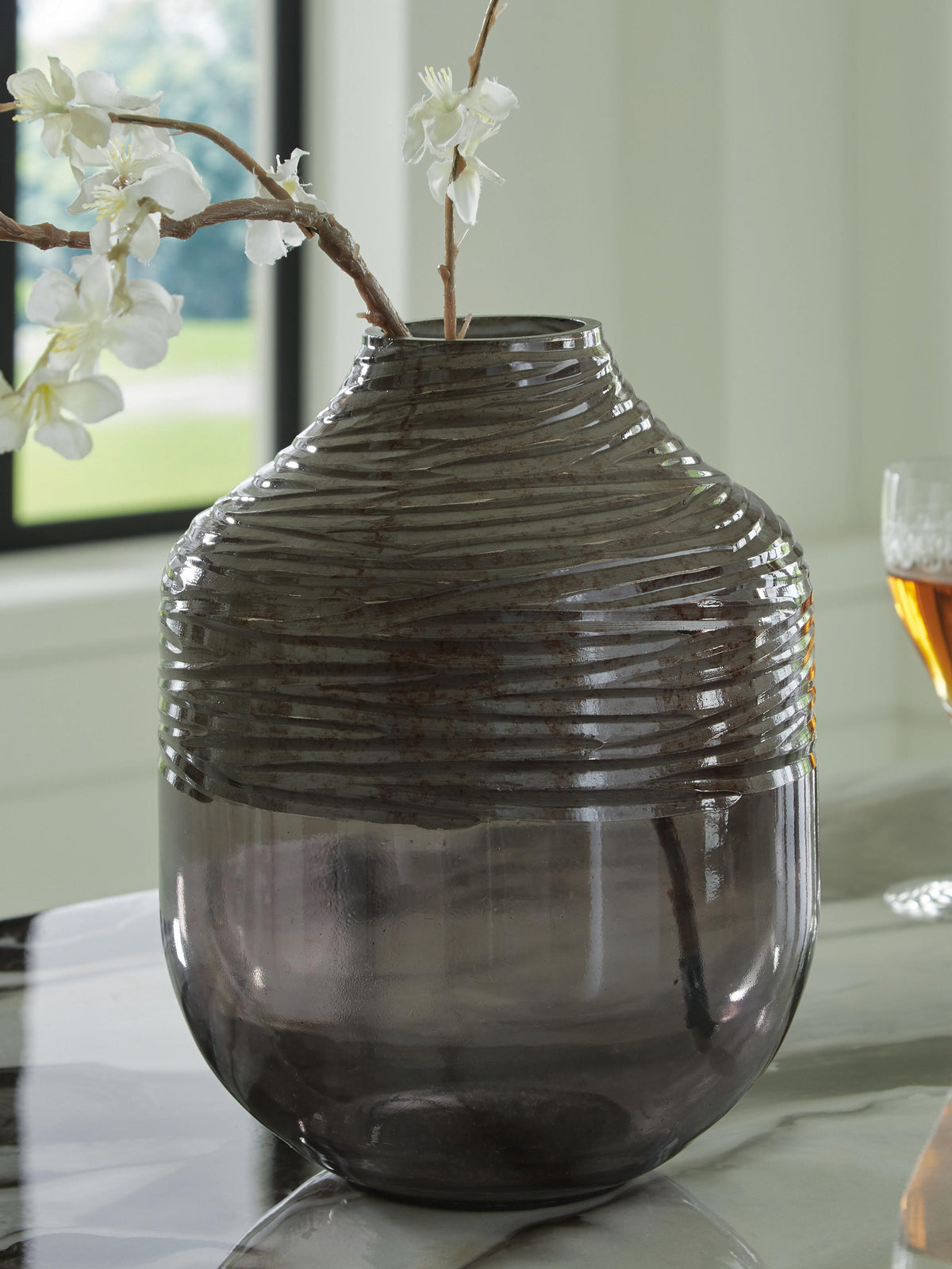 Harpwick Vase (A2000726-SI) - Image 2