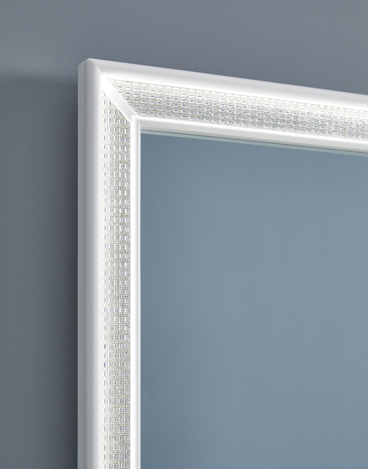 Chalanna Vanity with Mirror (Youth) - White  (B822-SI) - Image 6
