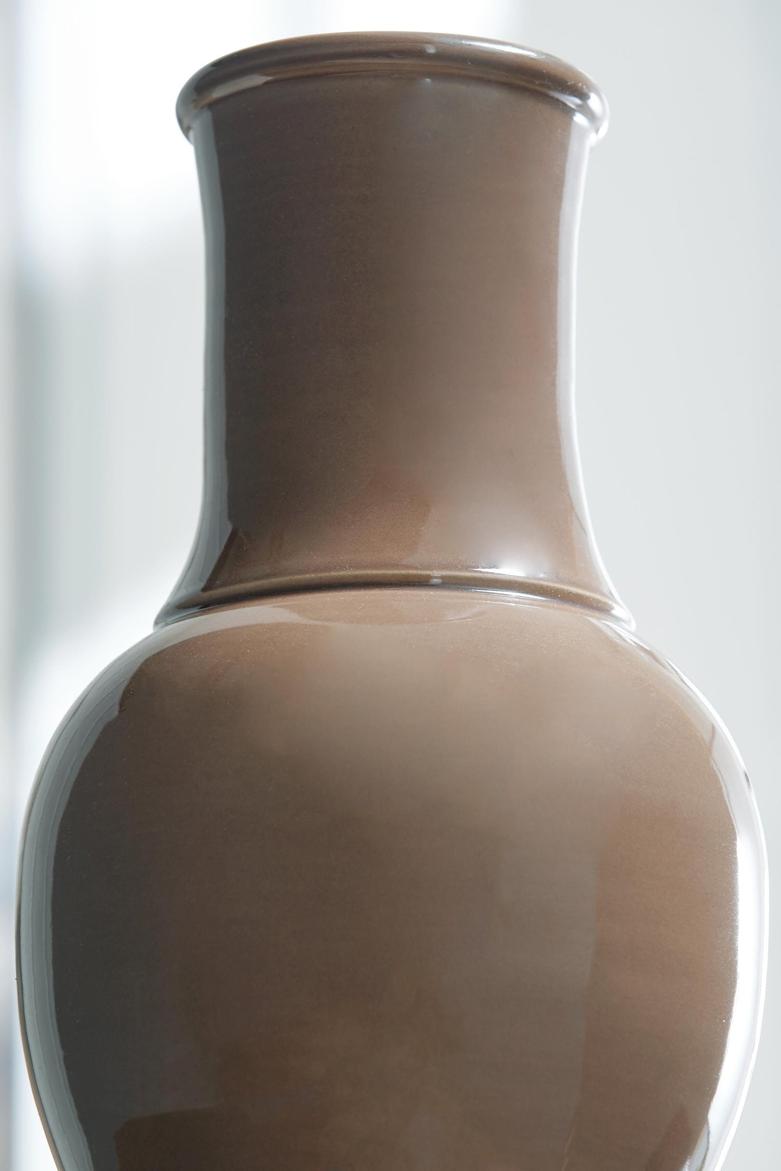 Tillmer Vase (A2000908-SI) - Image 4
